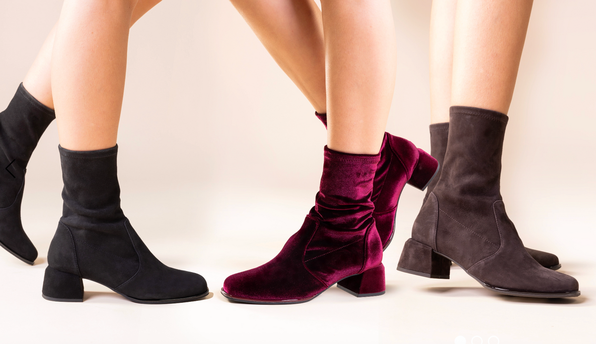 L'Amour Des Pieds - Main & Taylor