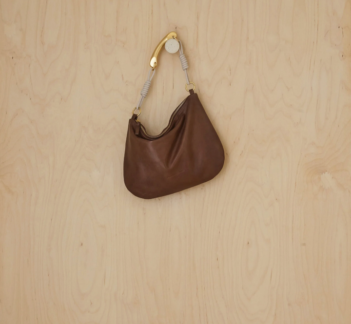 VENUS CROSSBODY CHOCOLATE