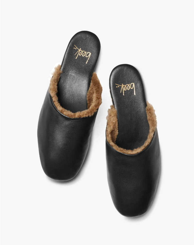 BLACKBIRD BLACK WITH SHEARLING SLIDE