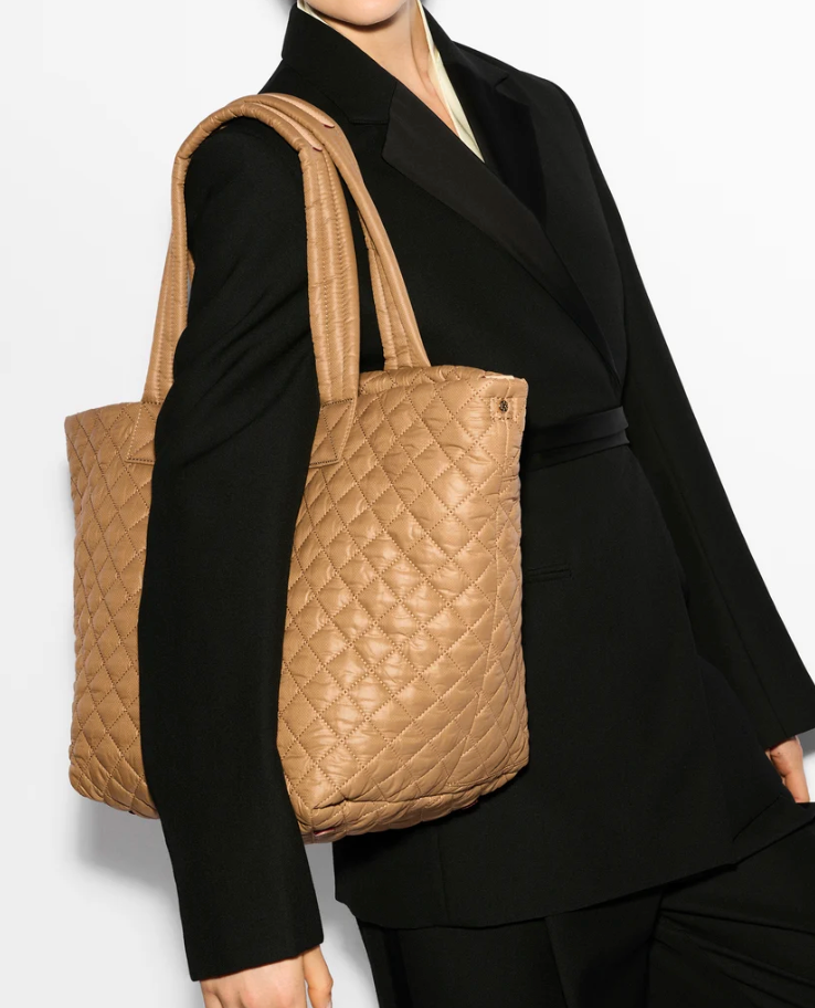 METRO MEDIUM DELUXE TOTE DELUXE CARAMEL