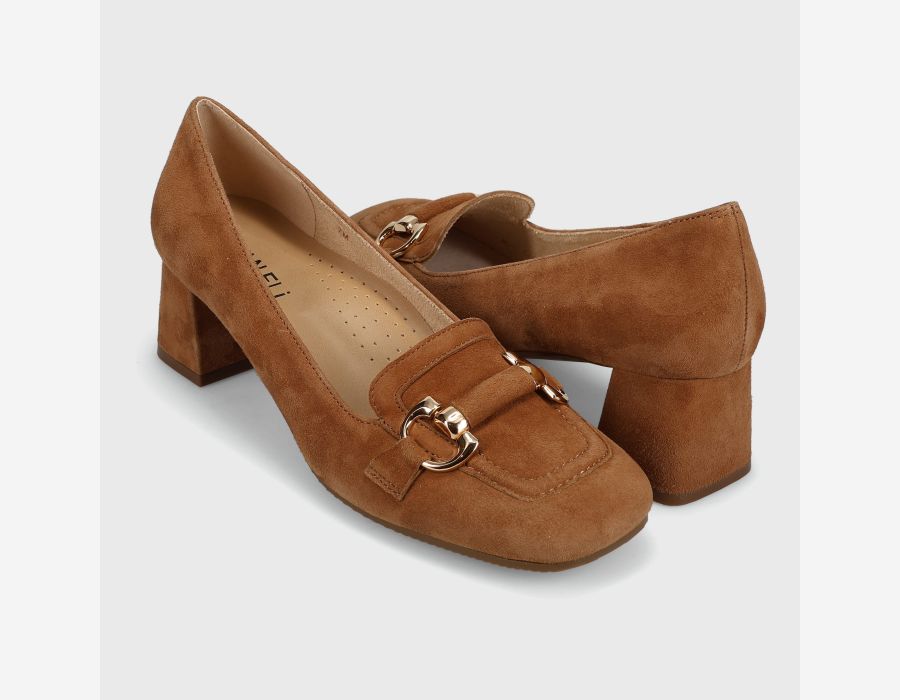 VANELI ASHLAN RUSSET SUEDE Shoes | Shop now at Main &amp; Taylor Shoes!