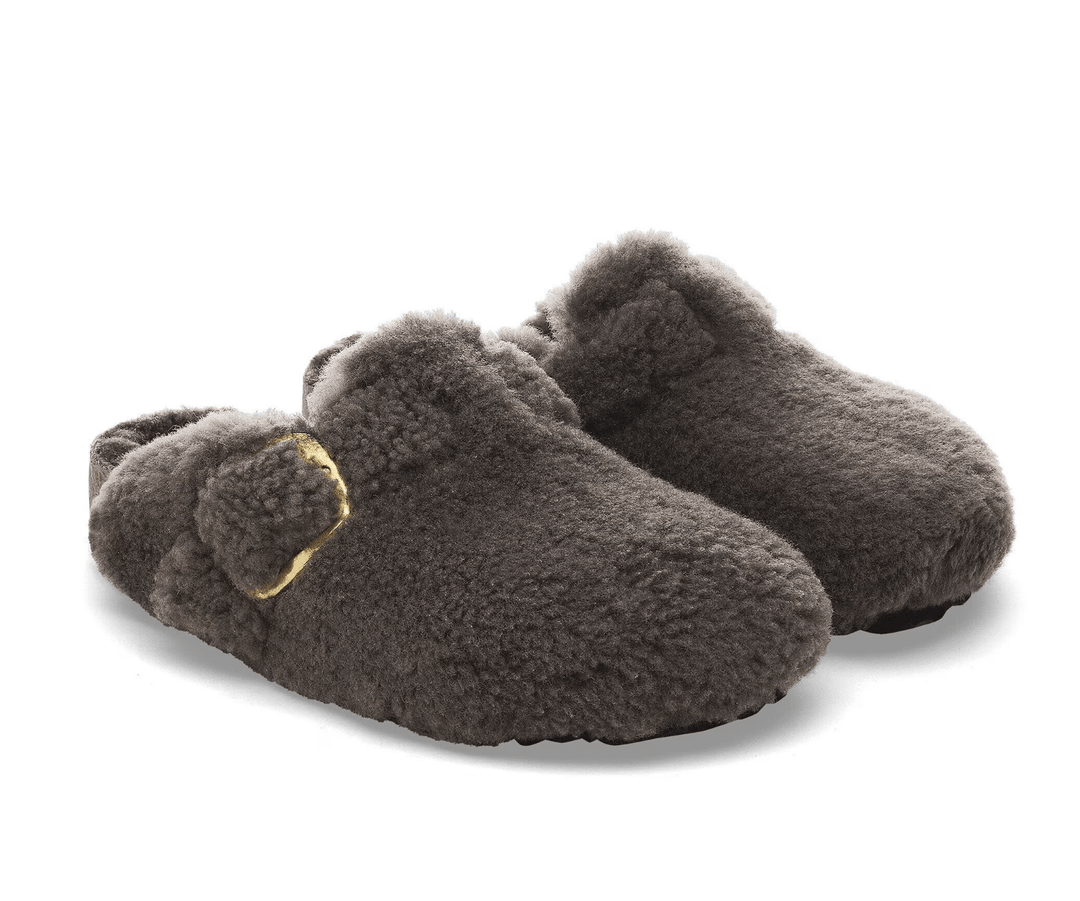 Birkenstock BOSTON BIG BUCKLE SHEARLING CONCRETE GRAY CLOG Shoes | Shop now at Main & Taylor Shoes!