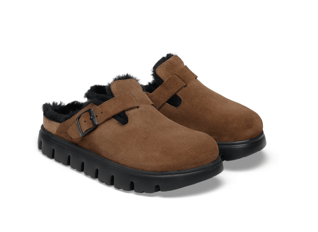 Birkenstock BOSTON CHUNKY SHEARLING DARK TEA SUEDE CLOG Shoes | Shop now at Main & Taylor Shoes!