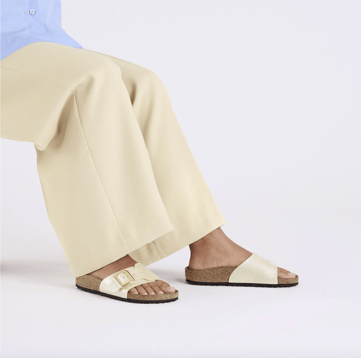 Birkenstock CATALINA PEARL WHITE SANDAL Shoes | Shop now at Main &amp; Taylor Shoes!