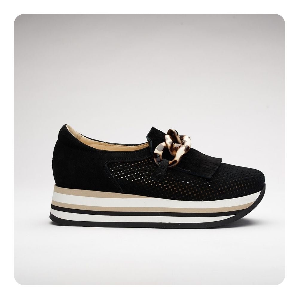 SOFTWAVES CADIE TASSEL LOAFER BLACK Shoes | Shop now at Main &amp; Taylor Shoes!