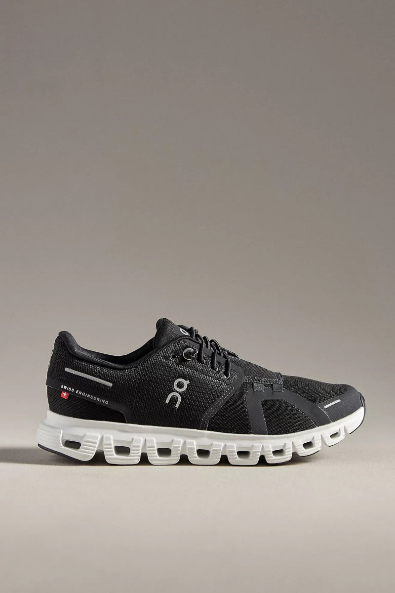 On Running CLOUD6 WOMEN BLACK/WHITE SNEAKER Shoes | Shop now at Main &amp; Taylor Shoes!