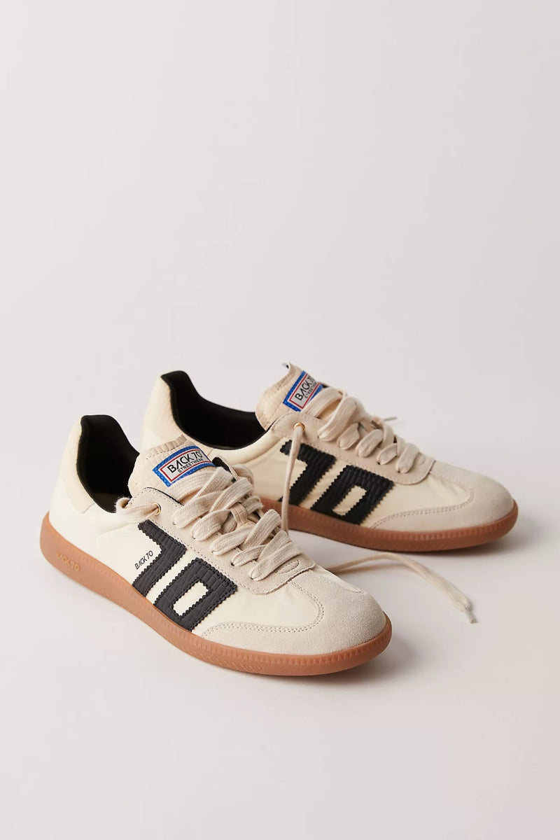 Back 70 GHOST BEIGE/BLACK Shoes | Shop now at Main &amp; Taylor Shoes!