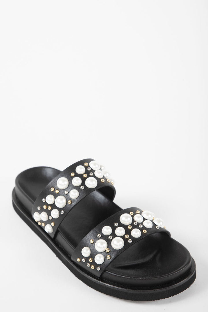 Homers 22116 BLACK WITH PEARLS/MIXED METAL RIVETS Shoes | Shop now at Main &amp; Taylor Shoes!