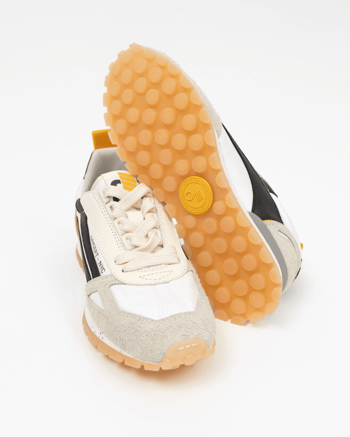 oncept TORONTO WHITE/BLACK SHOES | Shop now at Main &amp; Taylor Shoes!