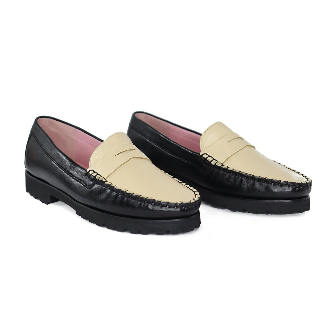 ROBERT ZUR BRIGHTON BLACK/BONE LOAFER SHOES | Shop now at Main & Taylor Shoes!