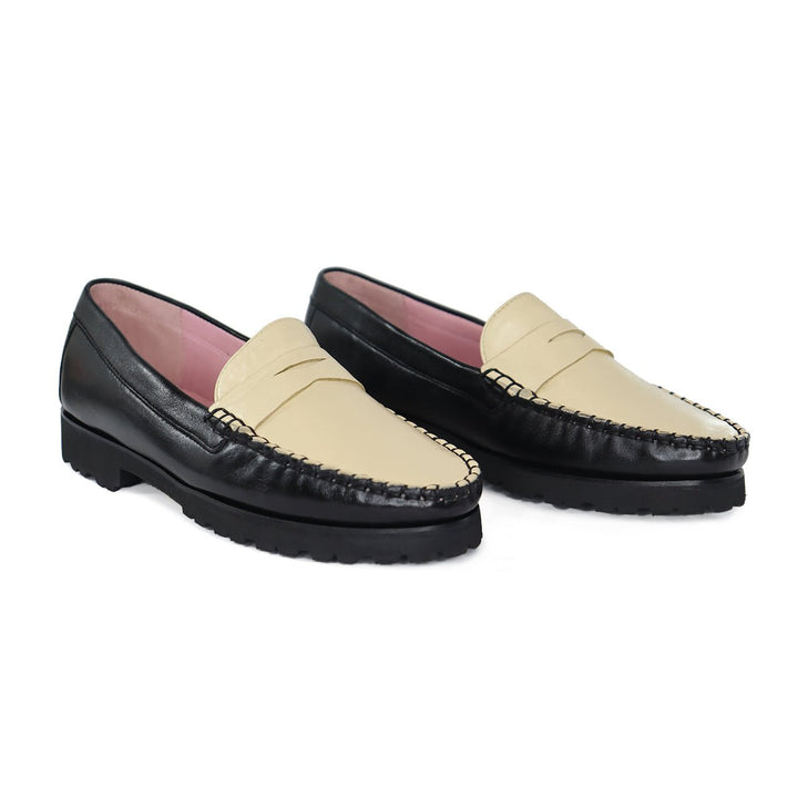 ROBERT ZUR BRIGHTON BLACK/BONE LOAFER SHOES | Shop now at Main &amp; Taylor Shoes!