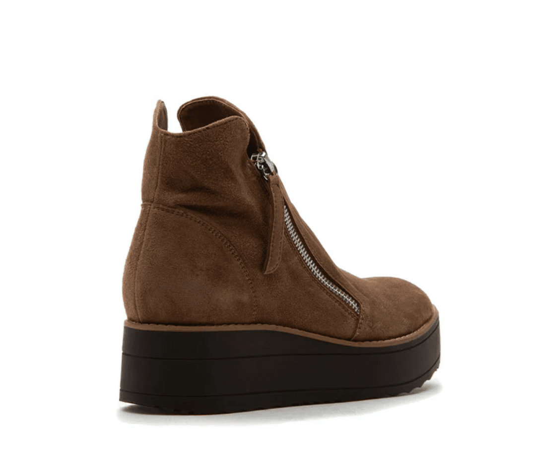 SILENT D NENE LT CHOCOLATE SUEDE Shoes | Shop now at Main &amp; Taylor Shoes!