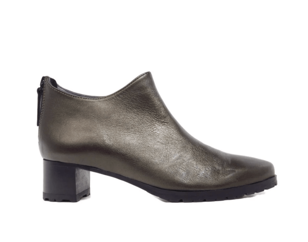 ROBERT ZUR SOLARA COFFEE METALLIC Shoes | Shop now at Main &amp; Taylor Shoes!