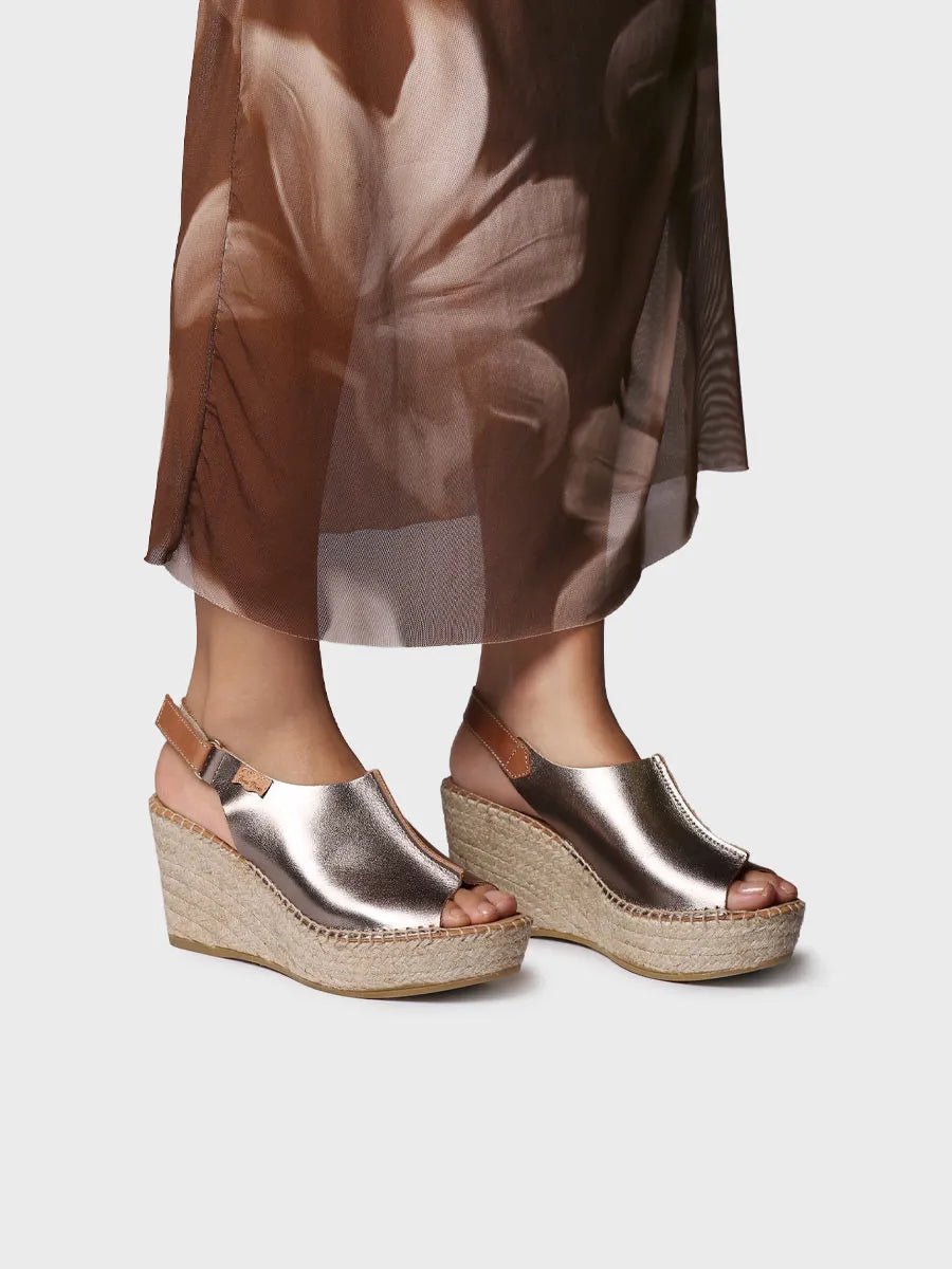 TONI PONS LUGANO BRONZE WEDGE SHOES | Shop now at Main & Taylor Shoes!